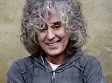 Angelo Branduardi ha avuto un malore, ricoverato in ospedale: come sta?