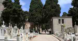 Muore operaio delle Reset al cimitero dei Rotoli, colto da malore