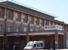 Vegliano il figlio morto ma non è lui: il dramma di due famiglie