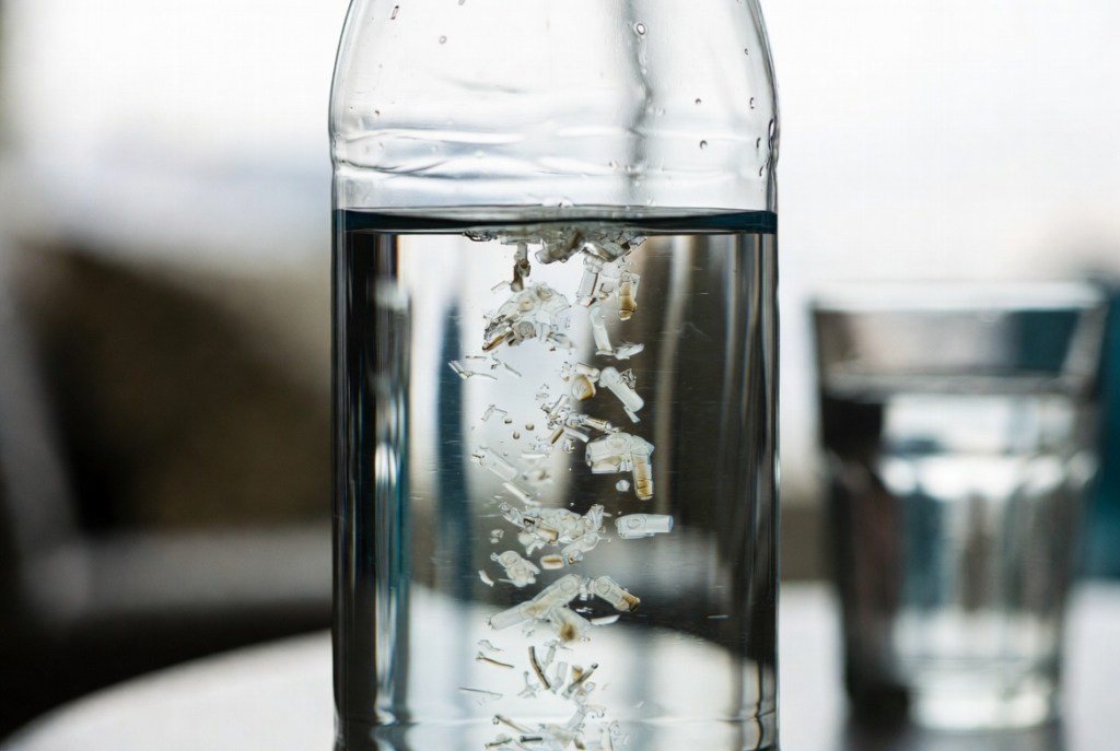 Microplastiche nell'acqua