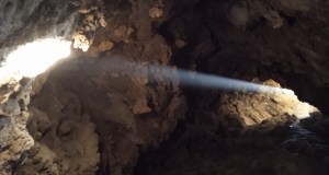 Grotta Agnello, Santuario della Luce. Sfida alla storia del Mediterraneo: il rito del Sole nasce qui prima dell’Egitto?