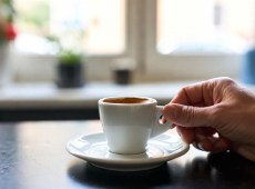 Caffè amaro ogni giorno: cosa succede davvero al tuo corpo