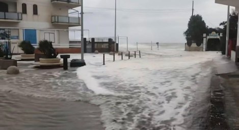 Il ciclone Harry a Fondachello di Mascali