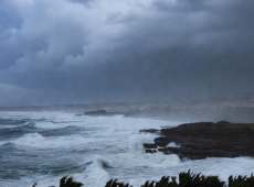 Scirocco e mare grosso: giorni difficili per la Sicilia orientale