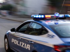 Ruba una birra in un supermercato, pestato dall’addetto alla sicurezza