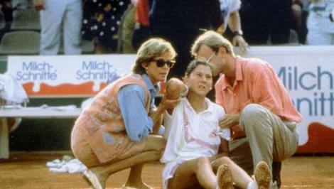 L'accoltellamento subito da Monica Seles