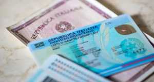 Carta d’identità cartacea valida oltre il 3 agosto 2026: cosa ha deciso il Consiglio dei Ministri