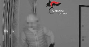 Furti in casa in diretta durante la festa di Sant’Agata, arrestati due ladri
