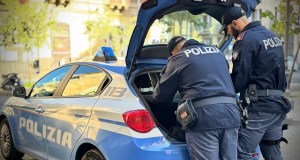 Sorpresi nella notte a forzare una minicar, arrestati due giovanissimi a San Lorenzo