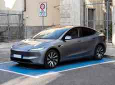 Roma, ZTL a pagamento per elettriche: pass da 1.000 euro