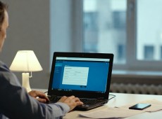 Lavoro domestico, domani scatta il click day: come inviare la domanda senza errori