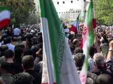 Iran, feriti uccisi con un colpo alla testa in corsia: le accuse di un medico