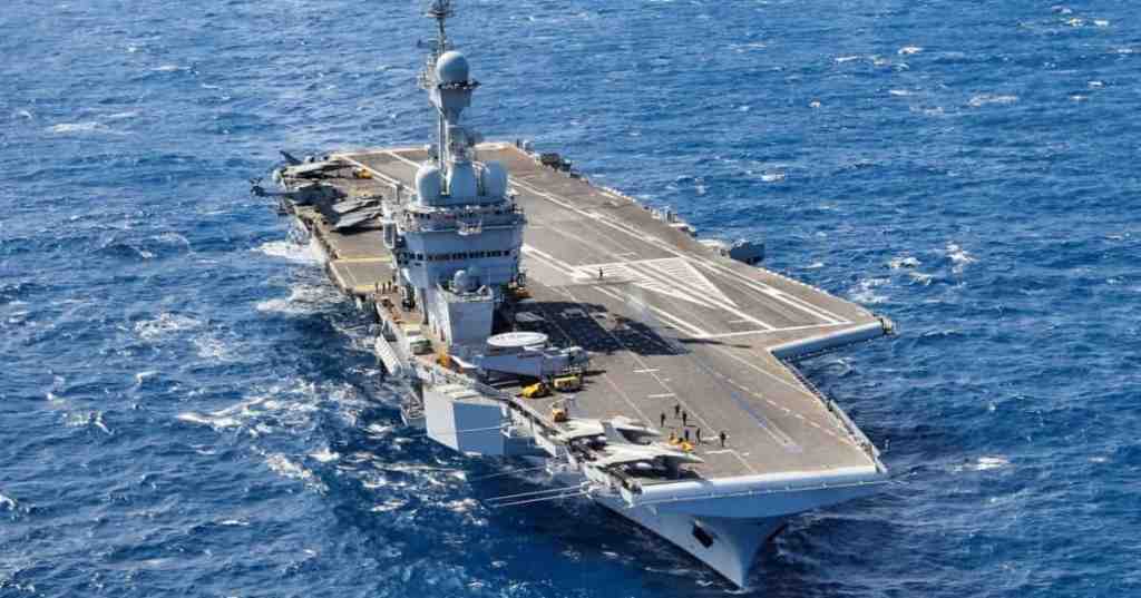 Portaerei francese Charles de Gaulle