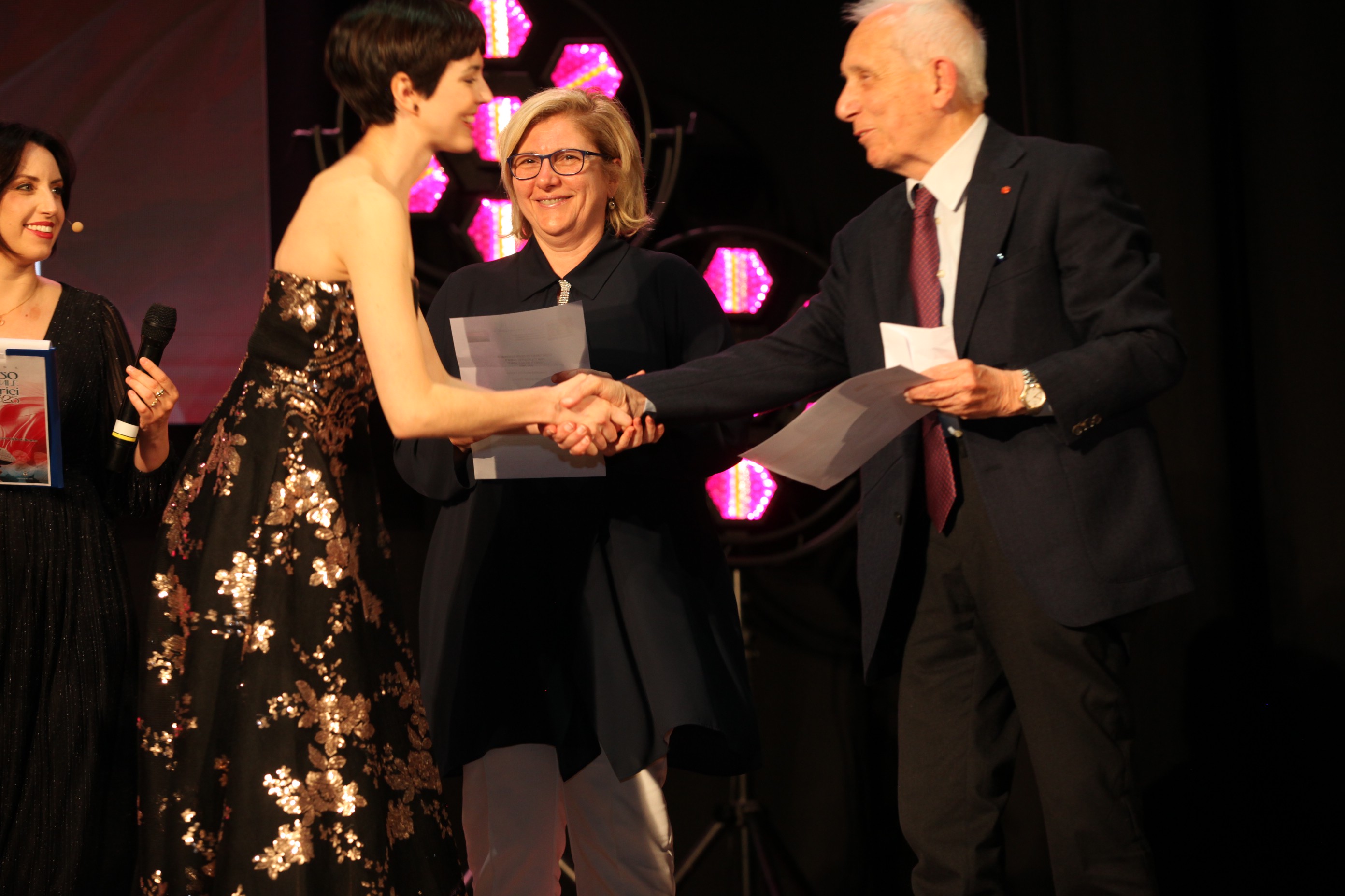 Don Rizzo Alcamo, Banca Don Rizzo celebra il talento del soprano Lucie St-Martin ...