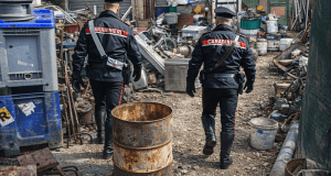 Discarica abusiva a pochi metri da casa, scatta il sequestro a Petralia