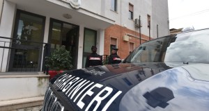 Cinquanta minuti al telefono per salvare un uomo che minacciava il suicidio