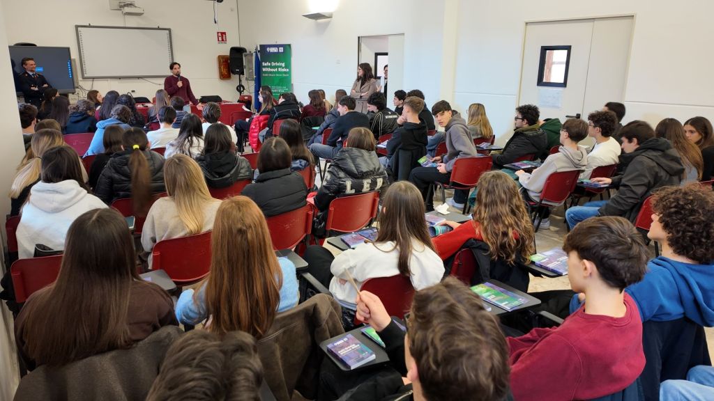Dalla formazione alla creatività: Safe Driving Without Risks, dopo i laboratori, via al contest per studenti