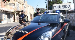 Non si ferma all’alt e travolge un passante, arrestato un uomo a Partinico
