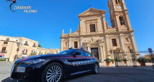 Gare di cavalli e scommesse clandestine organizzate via social, sei avvisi di garanzia