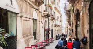 Ortigia senza abitanti: come il turismo ha svuotato il cuore di Siracusa