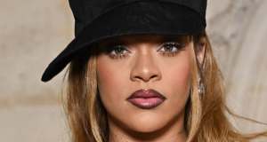 Spari contro la villa di Rihanna: la cantante era in casa