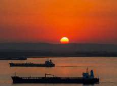 “Nemmeno un litro di petrolio finché Trump non dichiarerà la sconfitta”: l’Iran alza la posta su Hormuz