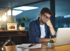 Lavoro al PC e stress visivo: quando gli occhiali non sono sufficienti