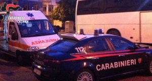 Mattinata di follia a Palagonia, aggredisce sanitari e carabinieri dopo un incidente stradale