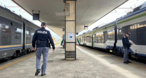 Aggressione sul treno regionale, arrestato un ventiseienne a Catania