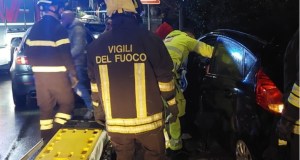 Drammatico incidente a Carini, muore un insegnante, ferita la moglie e un altro automobilista