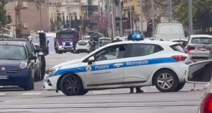 Tragedia all’alba in corso dei Mille, un uomo è morto nello scontro tra auto e monopattino