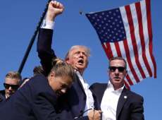 Attentato a Donald Trump, i suoi stessi sostenitori: “Era una messinscena”