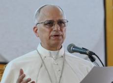 “Miliardi per uccidere, zero per curare”: il Papa attacca i “tiranni”