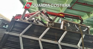 Trasportava rifiuti speciali senza autorizzazioni, multato camionista
