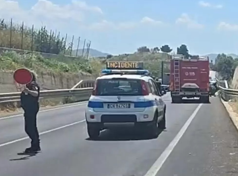 Scontro tra due auto nel Palermitano, un morto e quattro feriti gravi ...