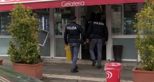 Intimidazione al bar Cherì a Palermo, spunta la scritta 5000 euro