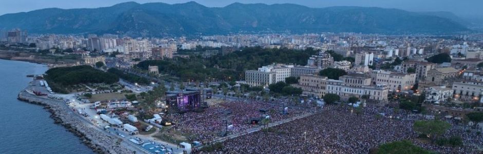Autobus e treni speciali per il concerto di Radio Italia Live, scattano le prime chiusure