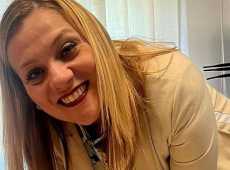 La maestra di sostegno di Caltanissetta che ha usato le ferie per raggiungere il suo alunno operato a Rimini