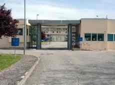 Detenuta incinta dopo il colloquio col compagno: lascia il carcere