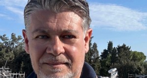 Tony Cavallaro, il poliziotto antimafia lascia la divisa dopo quasi 40 anni