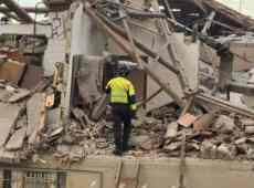 Crolla palazzina dopo un’esplosione: morto 47enne, dispersa una 90enne