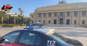 Voto di scambio politico mafioso, ai domiciliari sindaco del Messinese, arrestati anche due fratelli