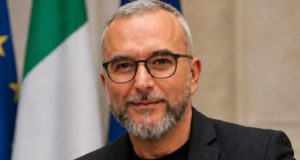 La carica siciliana da Vannacci: c’è un ex candidato a sindaco di Siracusa e spunta il caso Rosolini