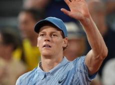 Sinner in ospedale per accertamenti dopo il malore al Roland Garros