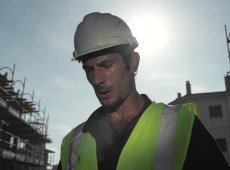 Caldo estremo sul lavoro: quando scatta la cassa integrazione e chi ha diritto allo stop retribuito