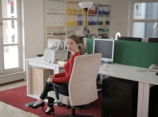 Come trasformare il tuo angolo di lavoro: stile, comfort e la sedia da ufficio giusta per ogni spazio 