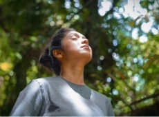 Primavera, sbalzi di temperatura e stanchezza: perché ci sentiamo più affaticati