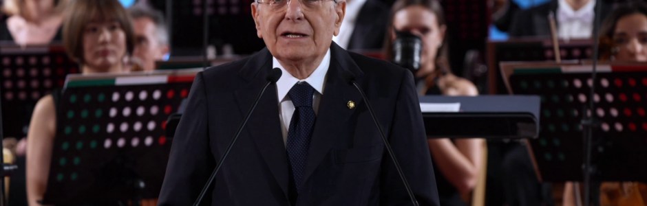 Mattarella “Nella Costituzione ripudio guerra e condivisione della sovranità”