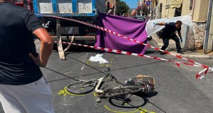 Morto ciclista a Bagheria, investito da un camion all’ingresso dell’autostrada