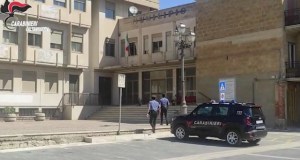 Tangenti e ricatti a Sommatino, scattano i provvedimenti per politici e imprenditori
